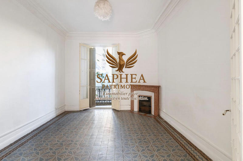 Appartement - 136 m² - 6 pièces