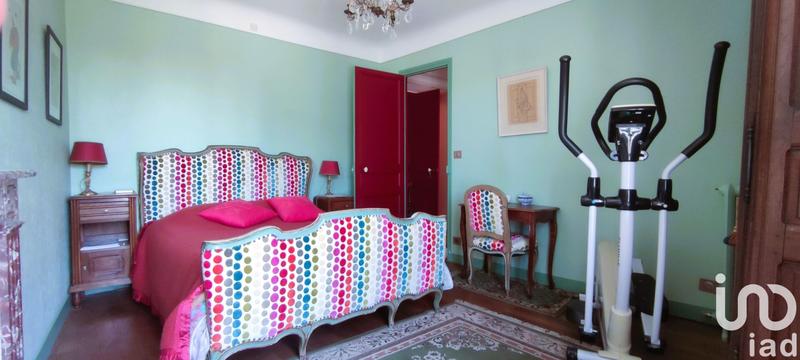 Maison - 270 m² - 9 pièces