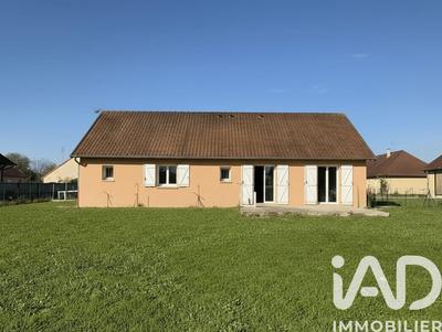 Maison - 90 m² - 5 pièces