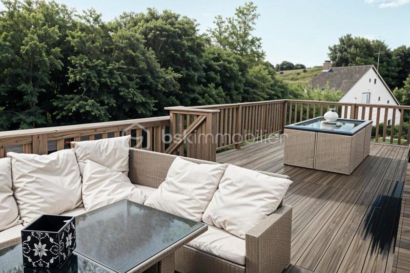 Maison - 205 m² - 9 pièces