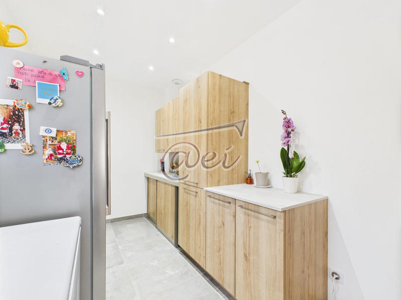 Villa - 224 m² - 6 pièces