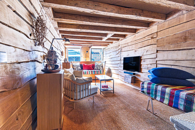 Maison - 182 m² - 9 pièces