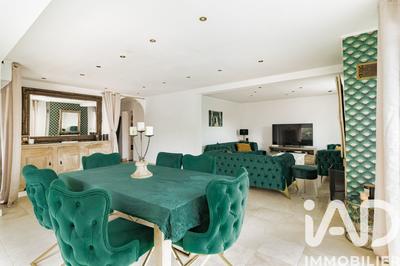 Maison - 168 m² - 6 pièces