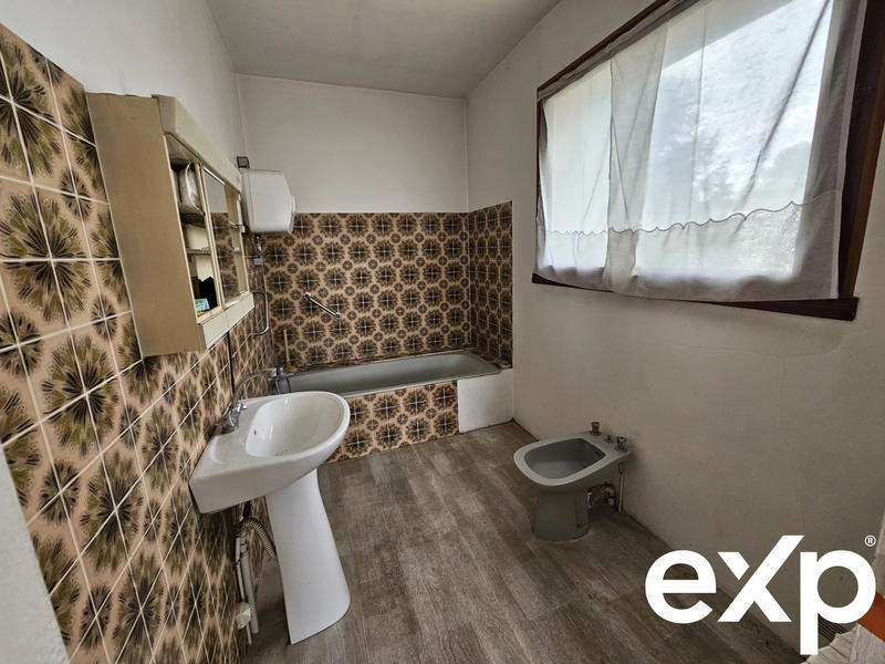 Maison - 165 m² - 8 pièces