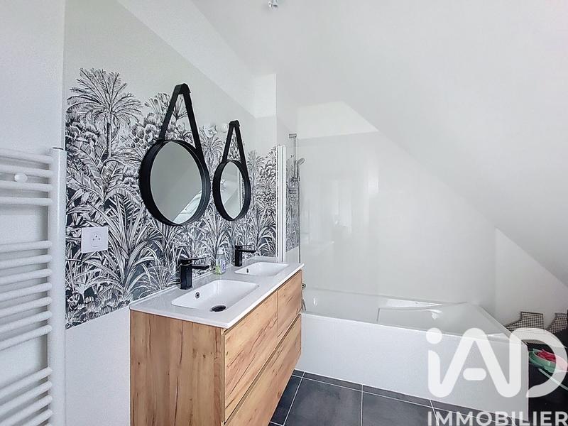 Maison - 80 m² - 5 pièces