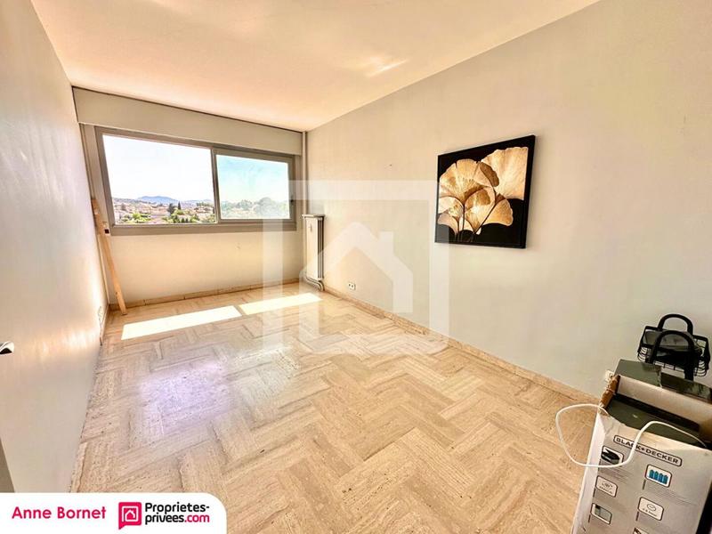 Appartement - 89 m² - 4 pièces
