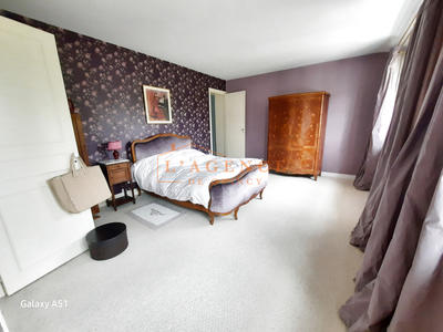 Maison - 151 m² - 7 pièces