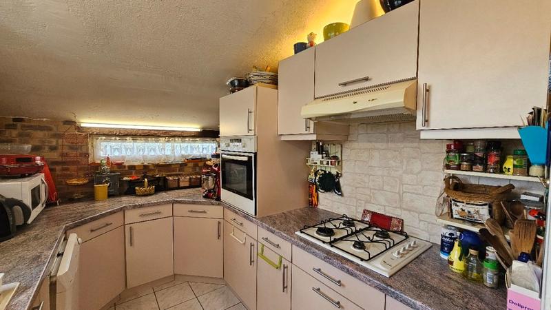 Maison - 102 m² - 5 pièces