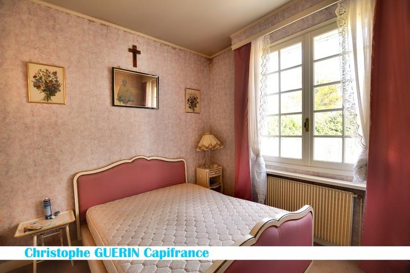 Maison - 250 m² - 8 pièces