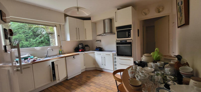 Maison - 237 m² - 8 pièces