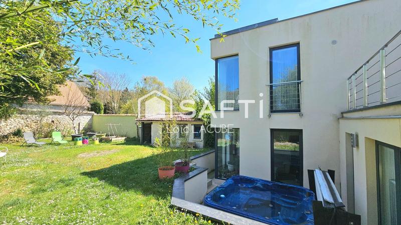 Maison - 200 m² - 7 pièces