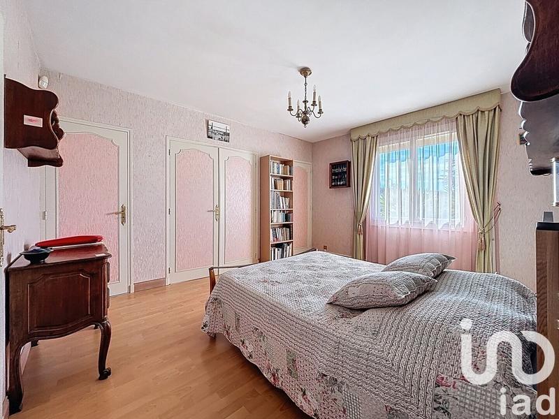 Maison - 280 m² - 7 pièces