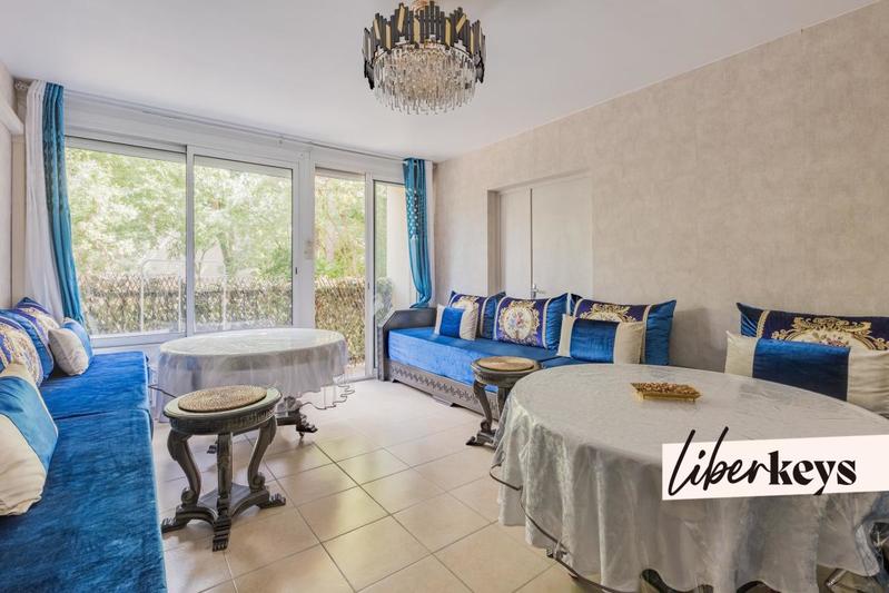 Appartement ancien - 92 m² - 5 pièces