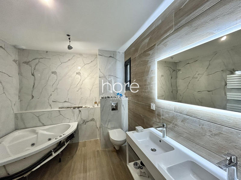 Maison - 144 m² - 5 pièces