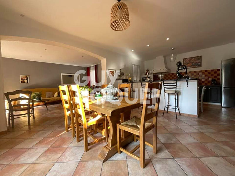 Villa - 178 m² - 9 pièces