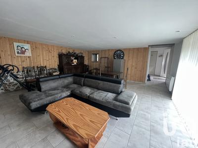 Maison - 136 m² - 9 pièces