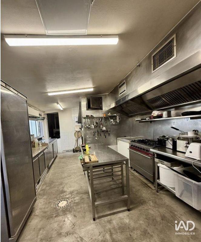 Local commercial - 247 m²