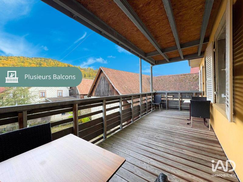 Maison - 1 100 m² - 11 pièces