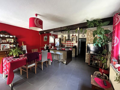 Appartement - 85 m² - 4 pièces