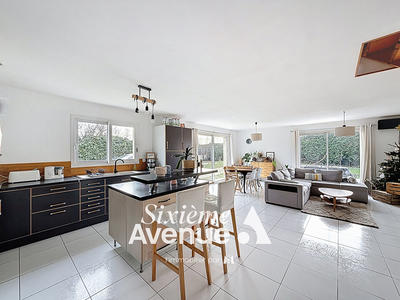 Maison - 125 m² - 4 pièces