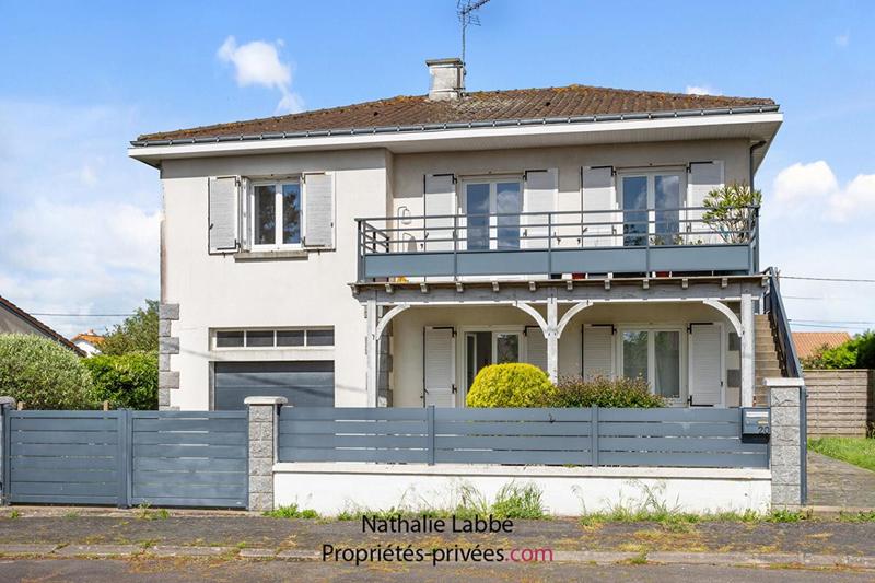 Maison - 127 m² - 6 pièces