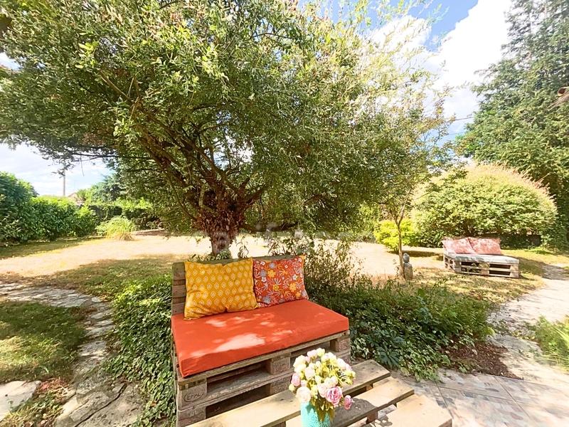 Maison - 200 m² - 7 pièces