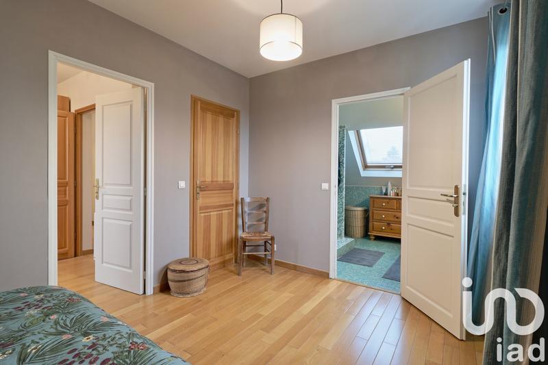 Maison - 188 m² - 8 pièces