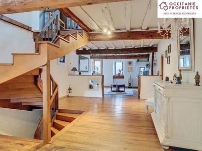 Maison de village - 238 m² - 9 pièces