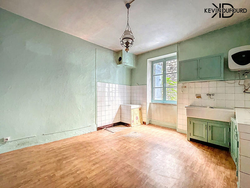 Maison de village - 100 m² - 6 pièces