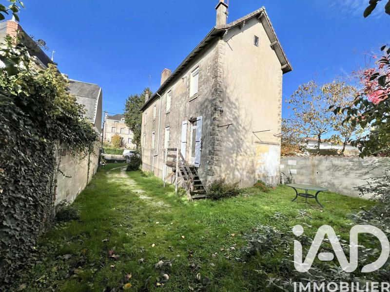 Maison de ville - 176 m² - 11 pièces