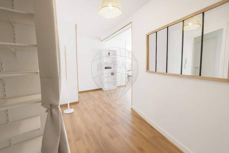 Appartement - 95 m² - 5 pièces