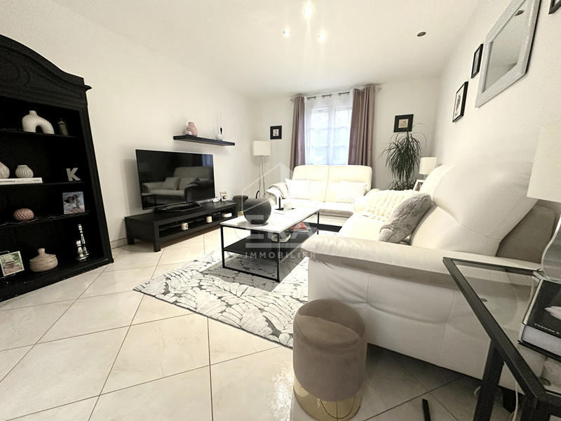 Maison - 155 m² - 6 pièces