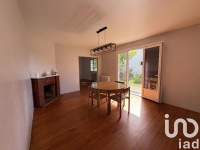 Maison - 93 m² - 5 pièces