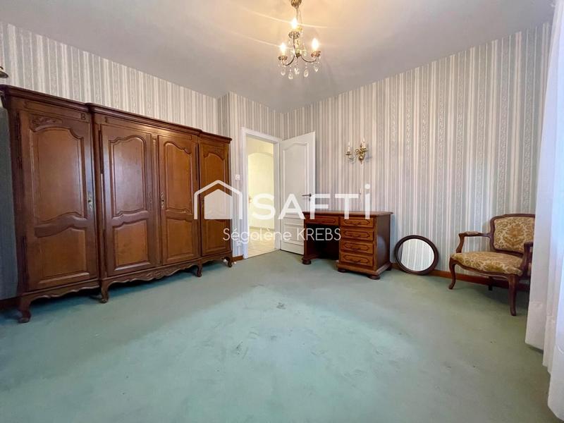 Maison - 197 m² - 8 pièces