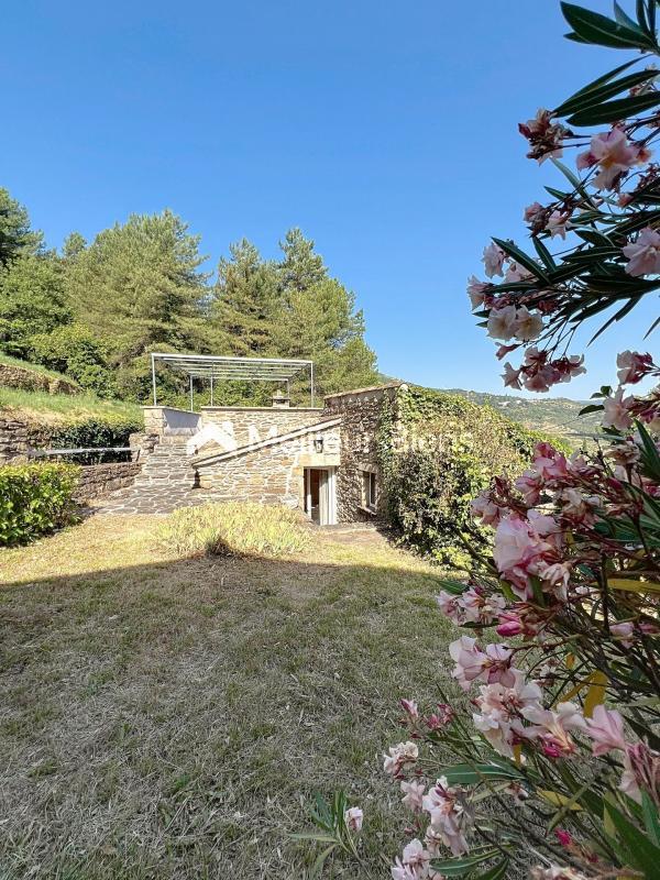 Maison en pierre - 90 m² - 4 pièces