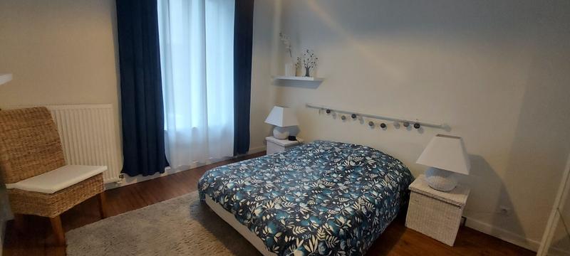 Maison - 210 m² - 7 pièces