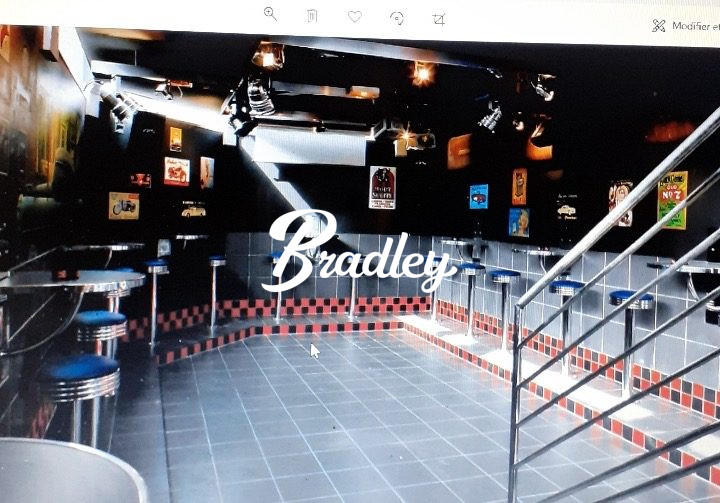 Local commercial - 157 m²