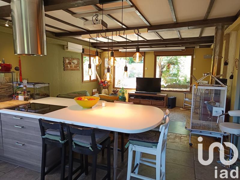 Maison - 182 m² - 8 pièces