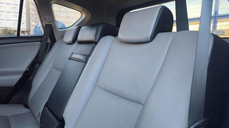 Toyota Rav4 2 2.5 VVTi 197 Hybrid 2wd E-Cvt Lounge