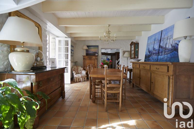 Maison - 164 m² - 8 pièces