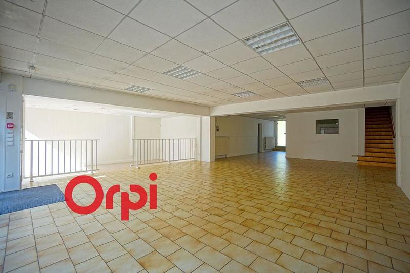 Local commercial - 235 m²