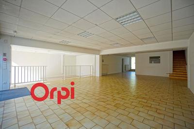 Local commercial - 235 m²