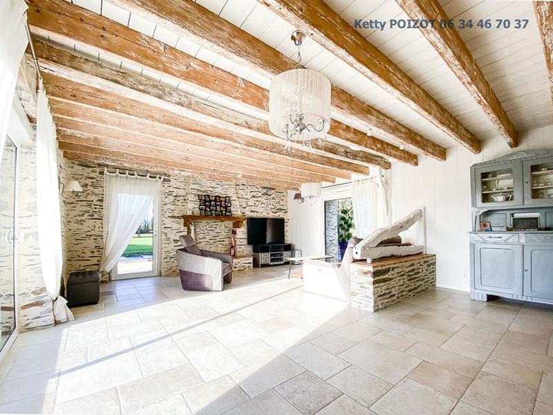 Maison - 184 m² - 8 pièces