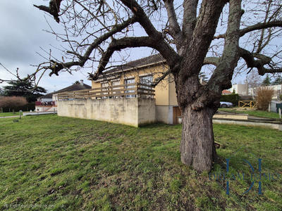 Maison traditionnelle - 83 m² - 4 pièces