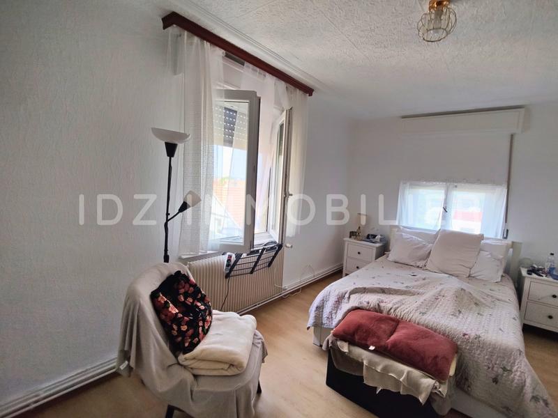 Appartement - 102 m² - 5 pièces
