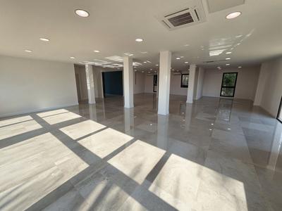 Bureau - 575 m² - 18 pièces