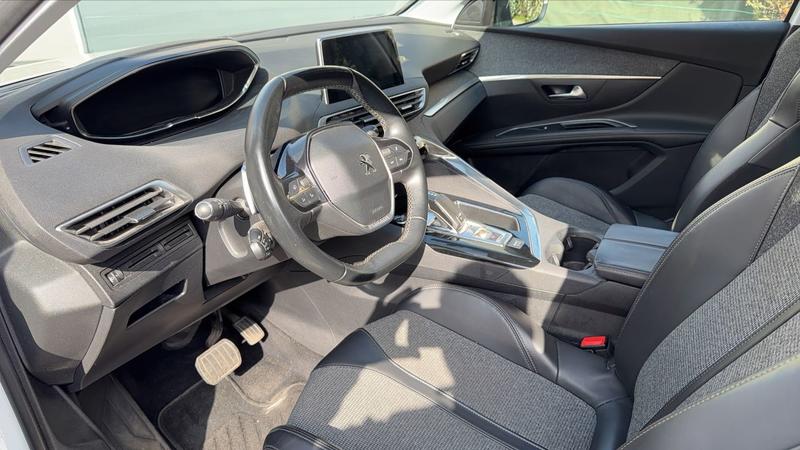 Peugeot 5008 II 1.2 PureTech 130 Eat8 Allure - 7 places Automatique