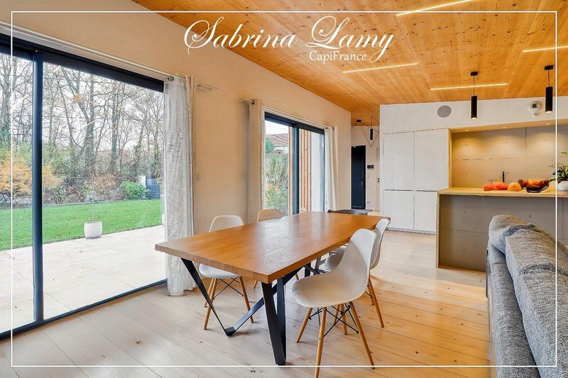 Maison - 166 m² - 7 pièces