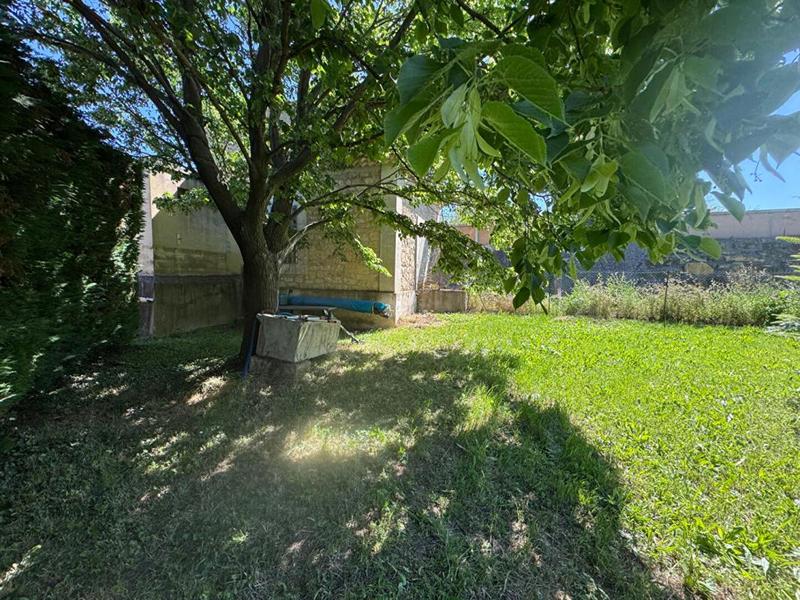 Maison - 210 m² - 8 pièces