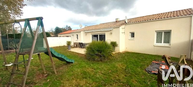 Maison - 90 m² - 5 pièces